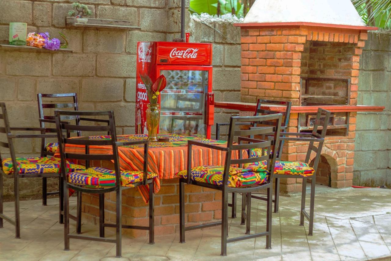 Rayan Apartments & Safaris Arusha Esterno foto