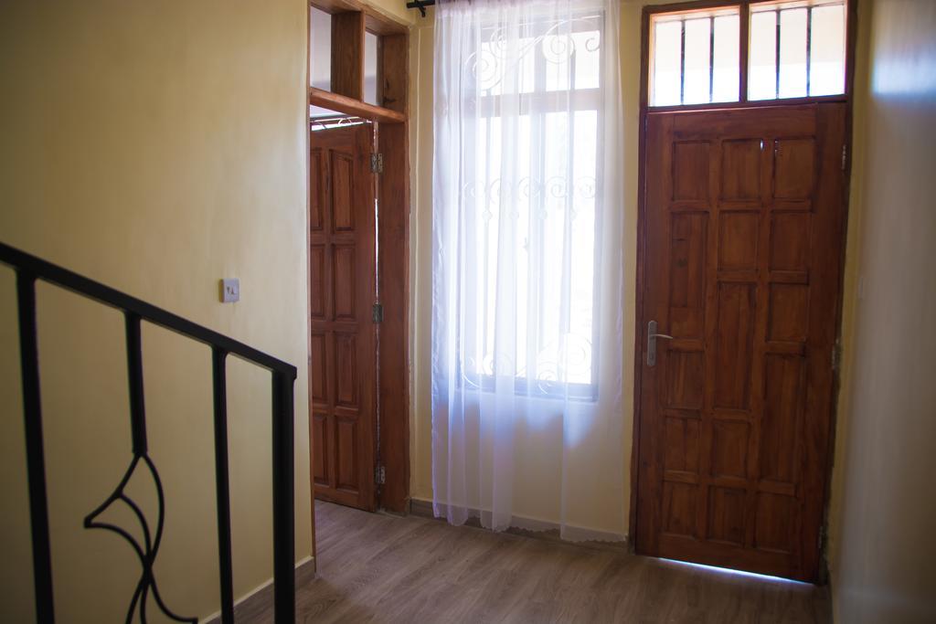 Rayan Apartments & Safaris Arusha Esterno foto