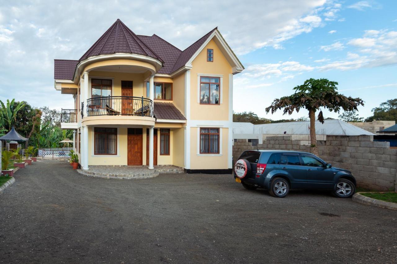 Rayan Apartments & Safaris Arusha Esterno foto